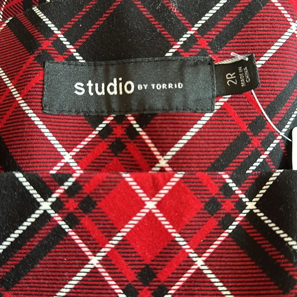 Pocket Pixie Skinny Pant - Picture 7 of 10